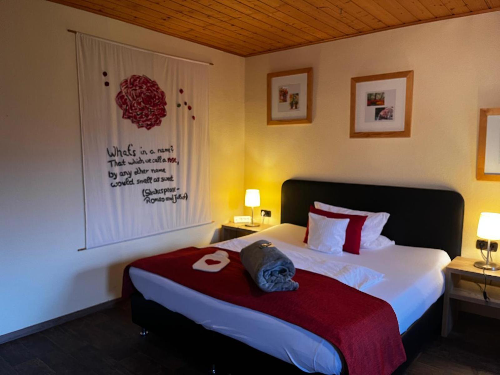 Henblas Hotel Neuenrade المظهر الخارجي الصورة