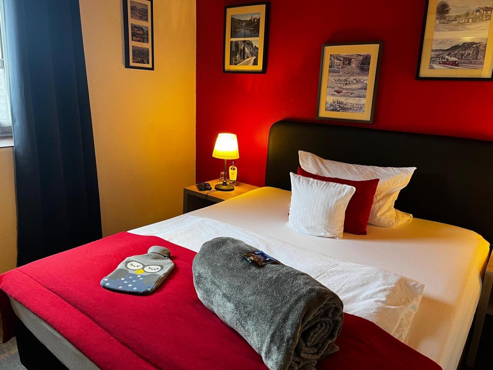 Henblas Hotel Neuenrade المظهر الخارجي الصورة