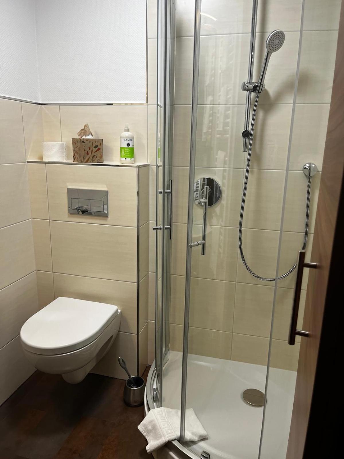 Henblas Hotel Neuenrade المظهر الخارجي الصورة