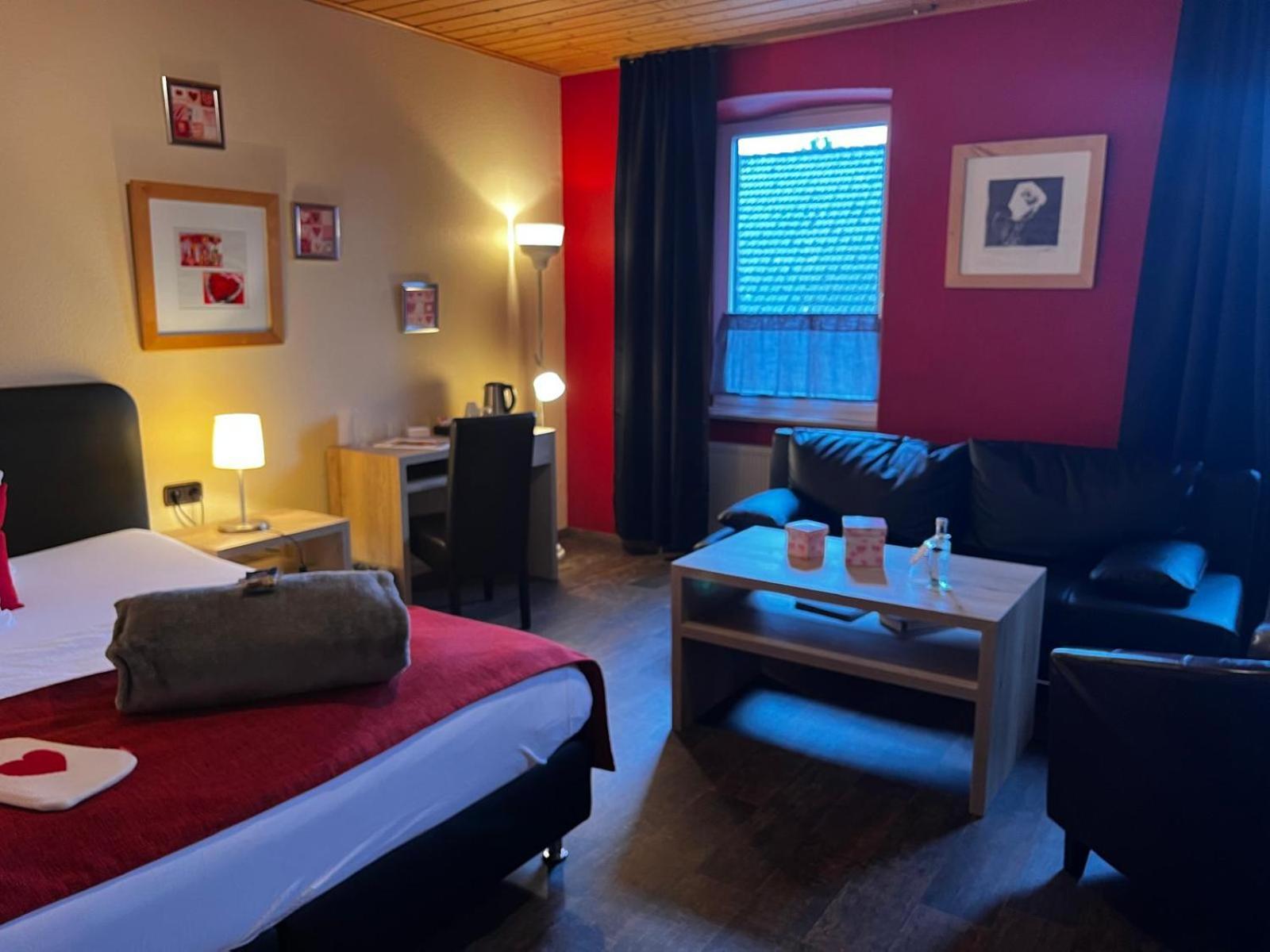 Henblas Hotel Neuenrade المظهر الخارجي الصورة